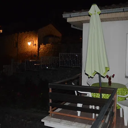 Meli Apartment Ohrid Buitenkant foto